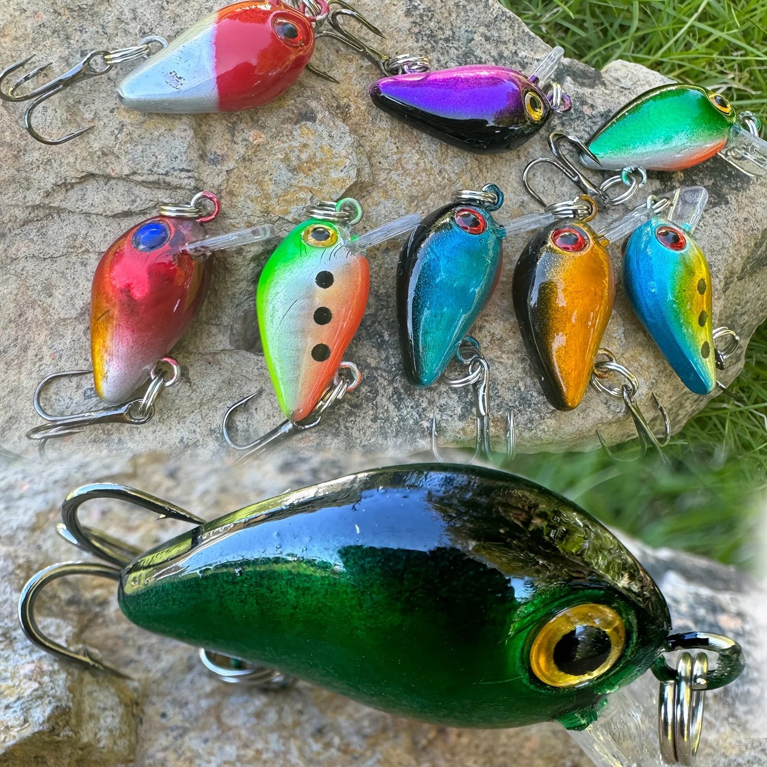 Crankbait Fishing Lures Bass Hard Topwater Panfish/Crappie Lure Hooks Artificial Baits 8 Pieces Mini Fishing Tackle