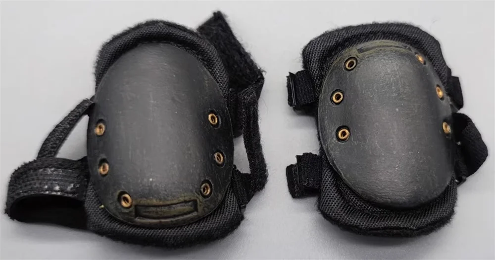 DAMTOYS DAM 78025 ชุดทหารรัสเซีย ตุ๊กตาแอ็คชั่นฟิกเกอร์ พร้อมเครื่องแต่งกาย เสื้อคลุม ชุดยูนิฟอร์ม เหรียญ และอุปกรณ์เสริม สำหรับตุ๊กตาขนาด 12 นิ้ว ของสะสม