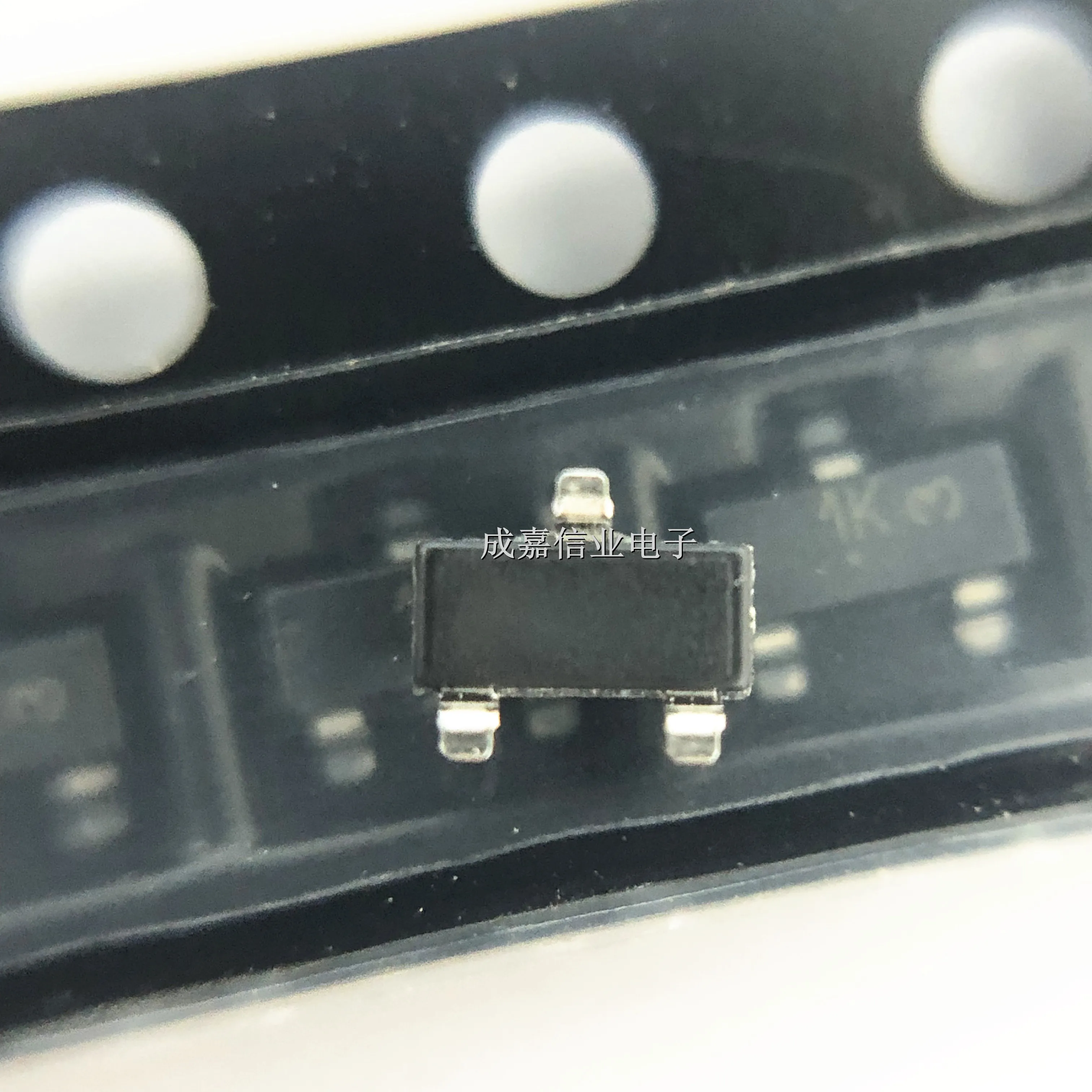 100pcs/Lot BC848BLT1G SOT-23-3 MARKING;1K Bipolar Transistors - BJT 100mA 30V NPN Operating Temperature:- 55 C-+ 150 C