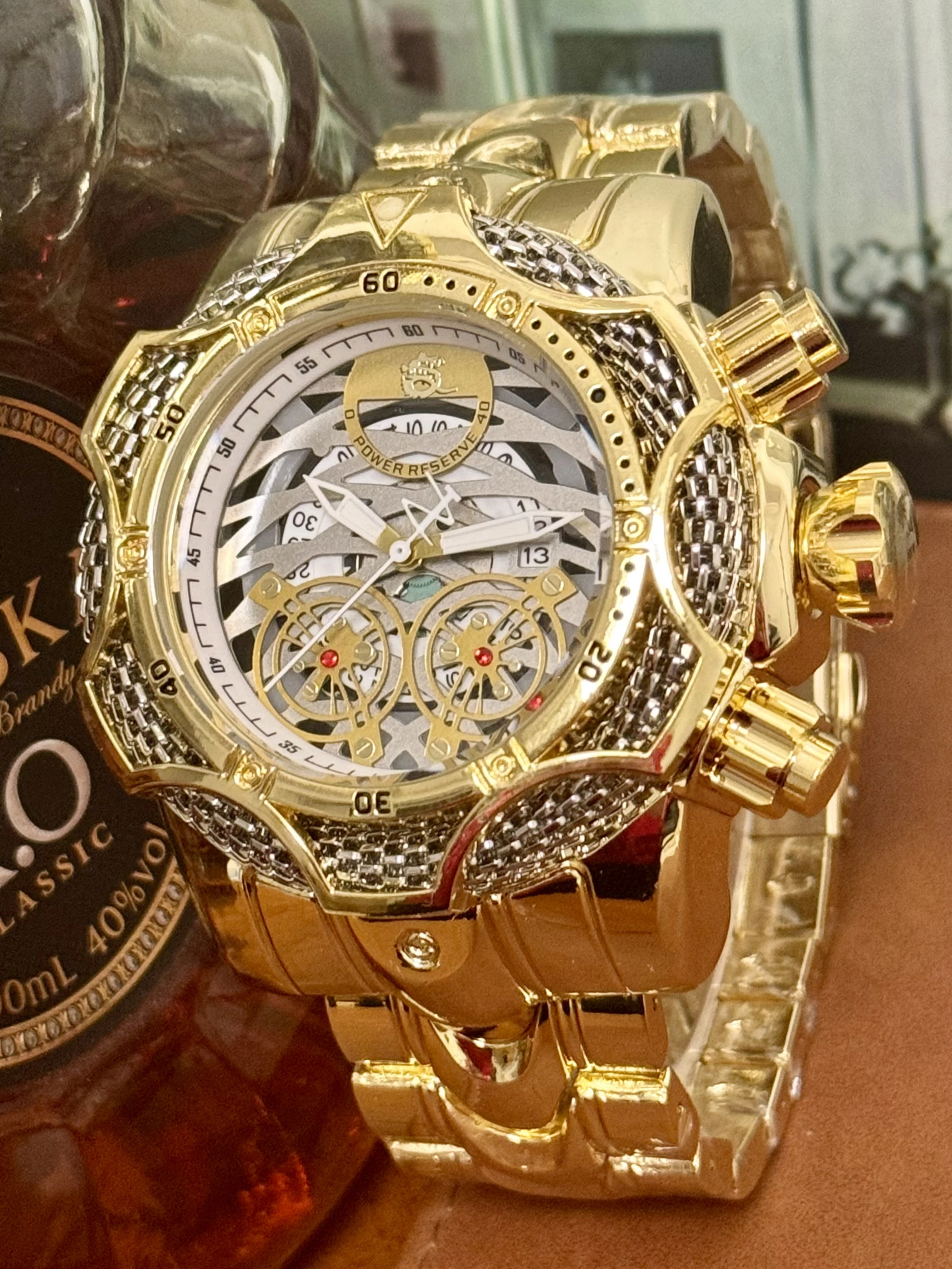 تتمتع سلسلة المهرج الشهيرة على ساعة رجالية أنيقة عالية المظهر ورائعة للأولاد، وساعة رجالية عصرية عصرية للطلاب الشباب، والنمط العسكري بمينا كبير، الأكثر مبيعًا مع ساعة الاختيار الأول الموصى بها كهدية