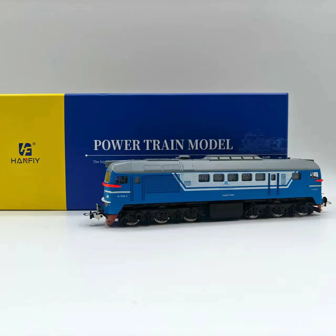 Diecast escala 1:87 hanfei genuíno ho russo m62 motor diesel pista de energia com farol mesa areia liga trem modelo