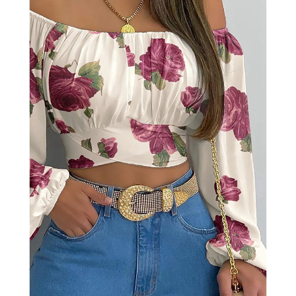 Рисунок 6 - Женский укороченный топ с цветочным