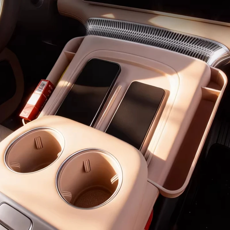 

Беспроводная зарядная панель для XPENG X9 BEV/EREV 2025-2026, защитная накладка для центральной консоли, аксессуары для модификации интерьера