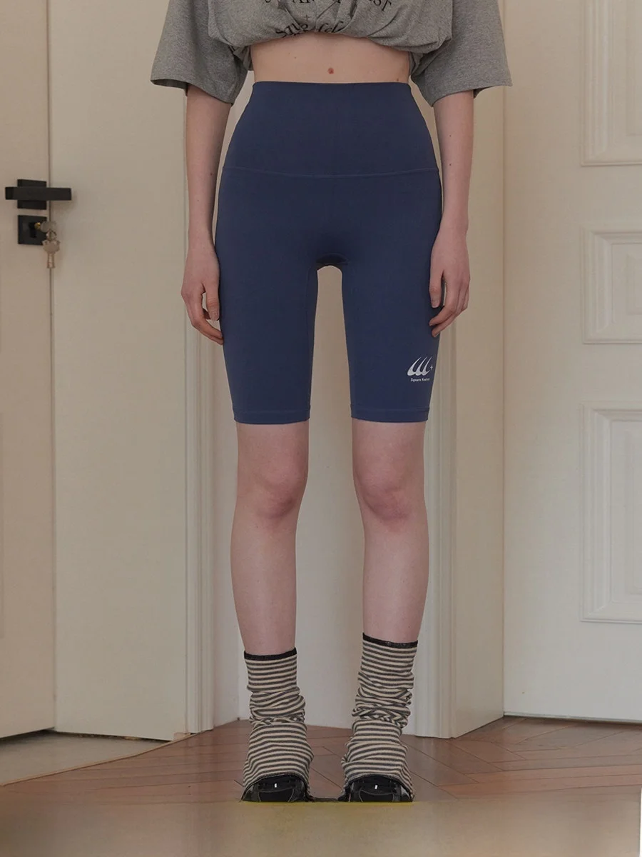 High-Waist Sporty Shorts Women's Summer Yoga Fitness Tight Shorts Quick-Dry Square Hole Design for Young Adults 18-24