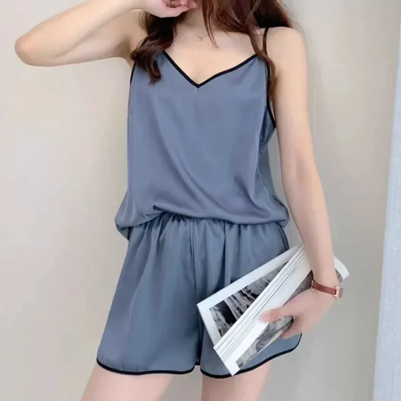 

2025 Summer Sexy Ice Silk Tank Shorts Suit Women's Solid Color High-end Feel Home Clothes No Chest Pad Pajama Sets