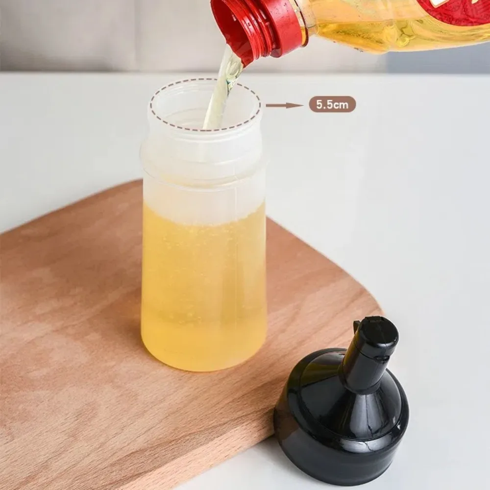 250ml/500ml Condiment Squeeze Bottles Sealed With Lid Salad Sauce Dispenser Transparent Plastic Oil Spray Bottle Kitchen