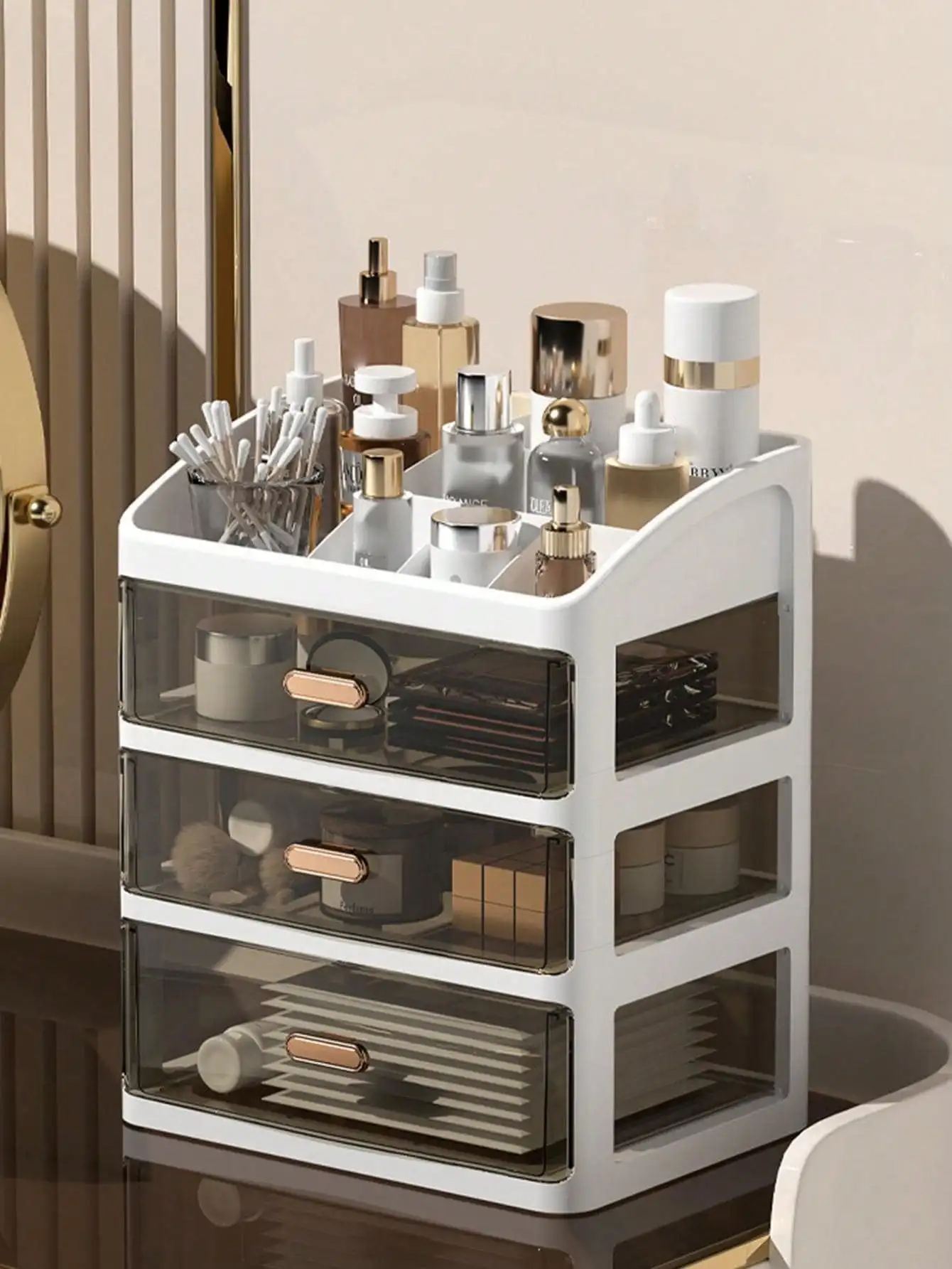 

1pc Desktop Cosmetic Organizer Drawer Type Dust-Proof Storage Box For Skincare, Face Mask And Brushes.