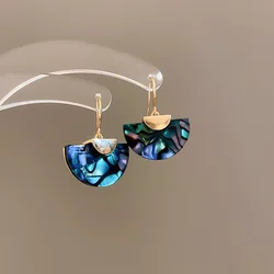 Abalone Shell Scalloped Drop Earrings for Women Colorful Smudging Resin Hanging Earring Temperament Semicircle Ear Jewelry K
