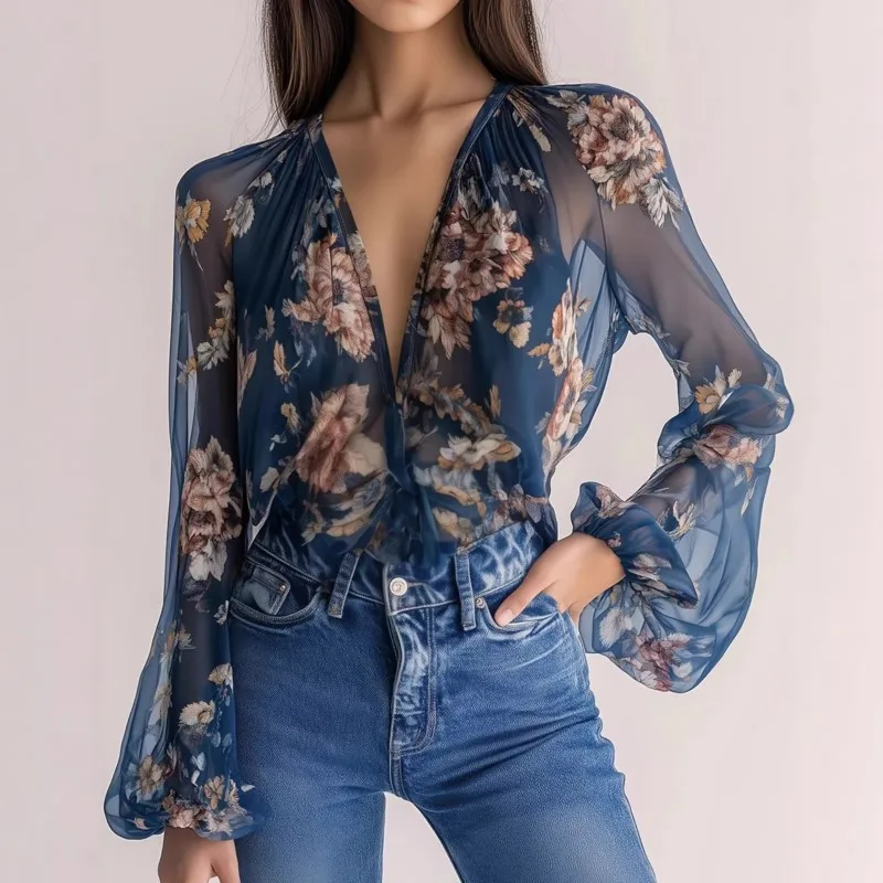 2026 New Women Top Printed Perspective Elegant Sexy Fashionable Comfortable Niche Long Sleeved Unique Seaside Vacation Style Top