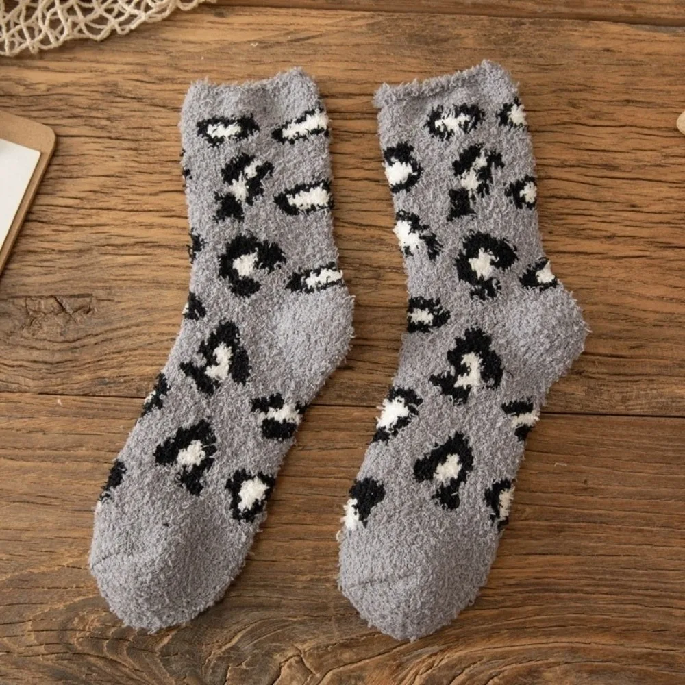 

New Coral Fleece Fluffy Stockings Non-Slip Winter Warm Medium Tube Sock Sleep Socks Thickened Socks Gift