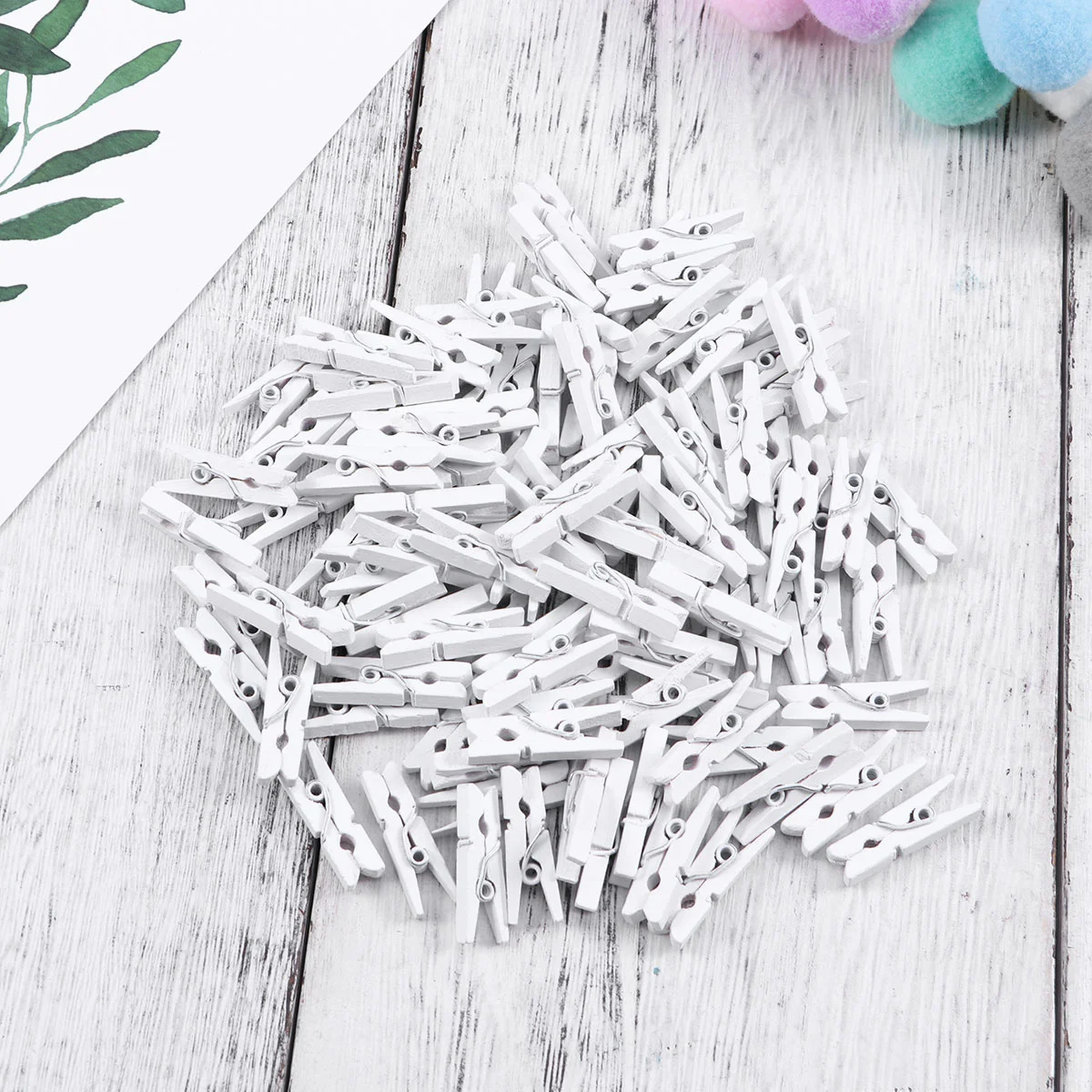 

100 Pcs Wooden Clothes Heavy Duty Utility Clips for Photo Craft Clip Baby Clothes Wall Decor Home Laundry Use