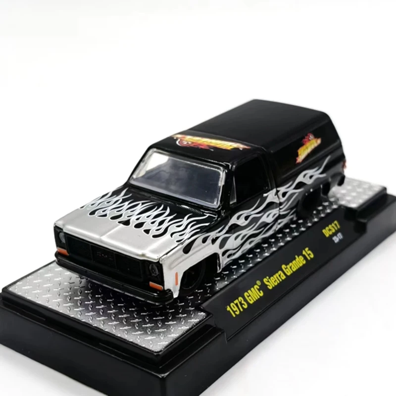 Diecast 1: 64 Scale 1973 GMC Sierra Grande 15 Alloy Simulation Car