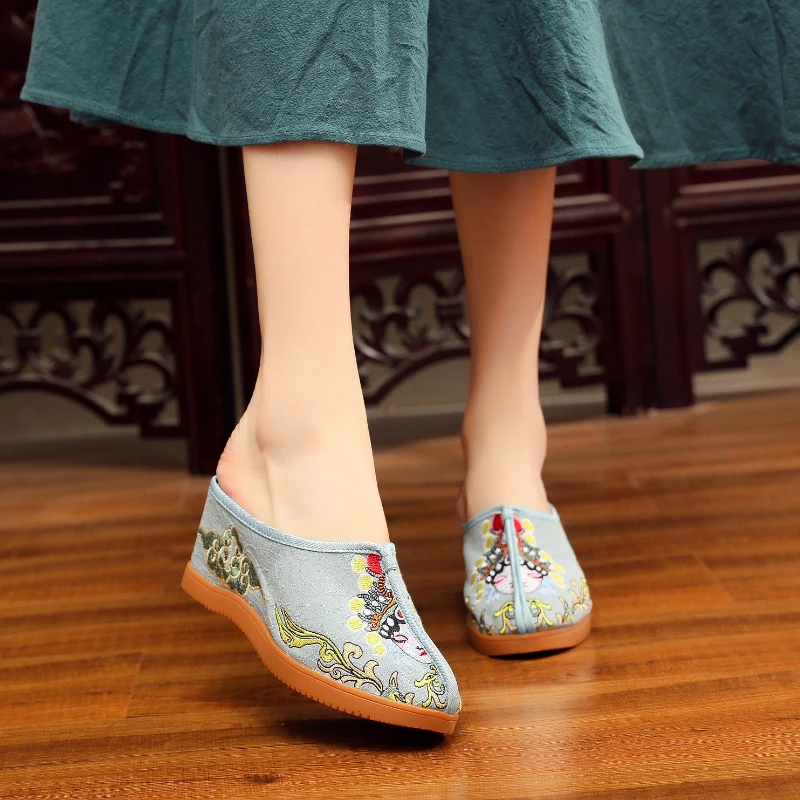 Casual High Heel Embroidered Slippers Woman Chinese Style Theatrical Face Oxford Flat Women\'s Shoes Home Slippers Wedge Shoes