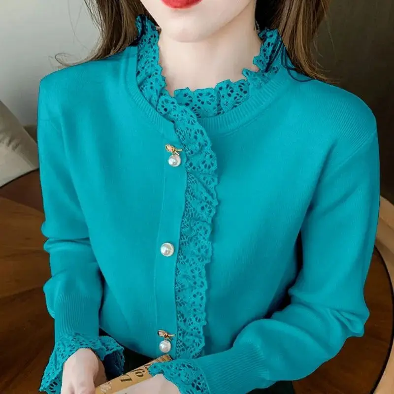 

Elegant Ruffled Neck Spliced Beading Lace Sweaters Women's Clothing 2023 Autumn Winter Korean Pullovers Butterfly Sleeve Tops