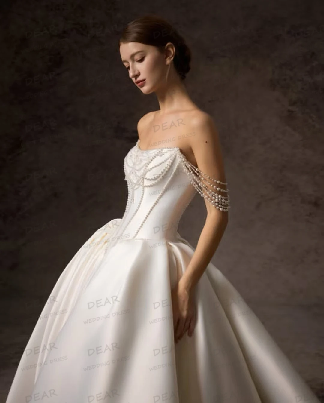 Luxo babados vestidos de casamento feminino sexy sem mangas uma linha vestidos de noiva trem varredura cetim sem costas vestidos de novia personalizado