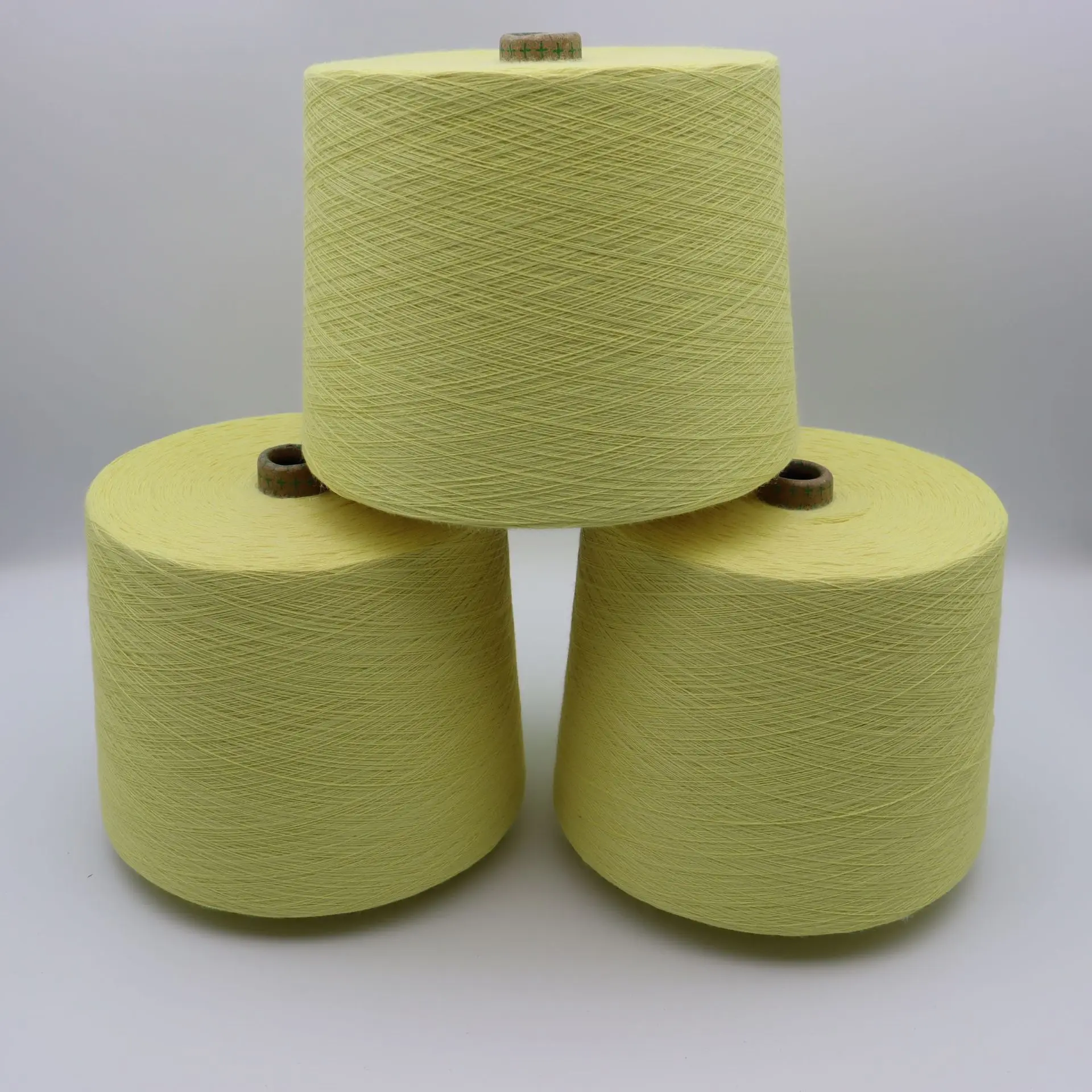 

8750yards/roll Kevlar aramid 1414 fiber high-strength flame-retardant, and high-temperature resistant sewing thread 500g/roll