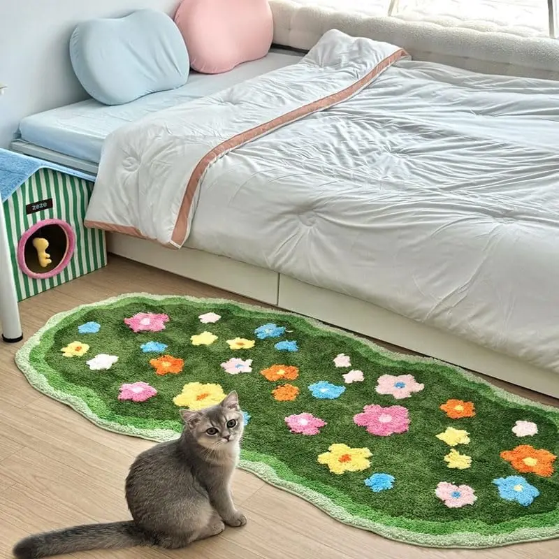 VIKAMA Pastoral Floral Rug Soft underfoot feel Living room and bedroom bedside rug Machine washable for easy care