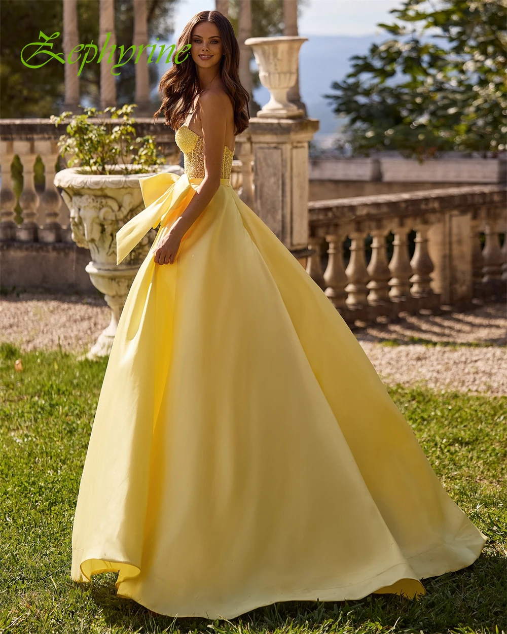 Customized Strapless Sleeveless Satin A-Line Evening Dress Exquisite Special Occasion Gowns Luxury Crystal Prom Dresses