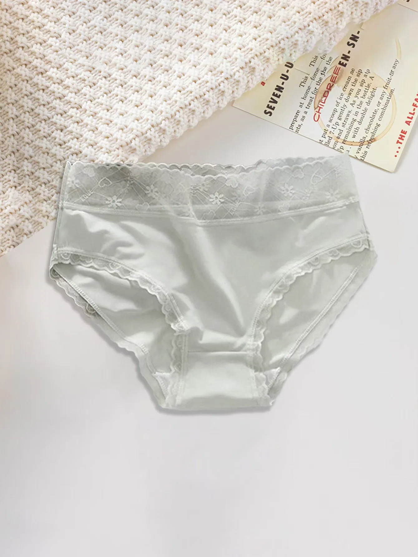 Women underwear Sexy Lace Panties Seamless Briefs Comfort Mid Waist Underpants Female Lingerie