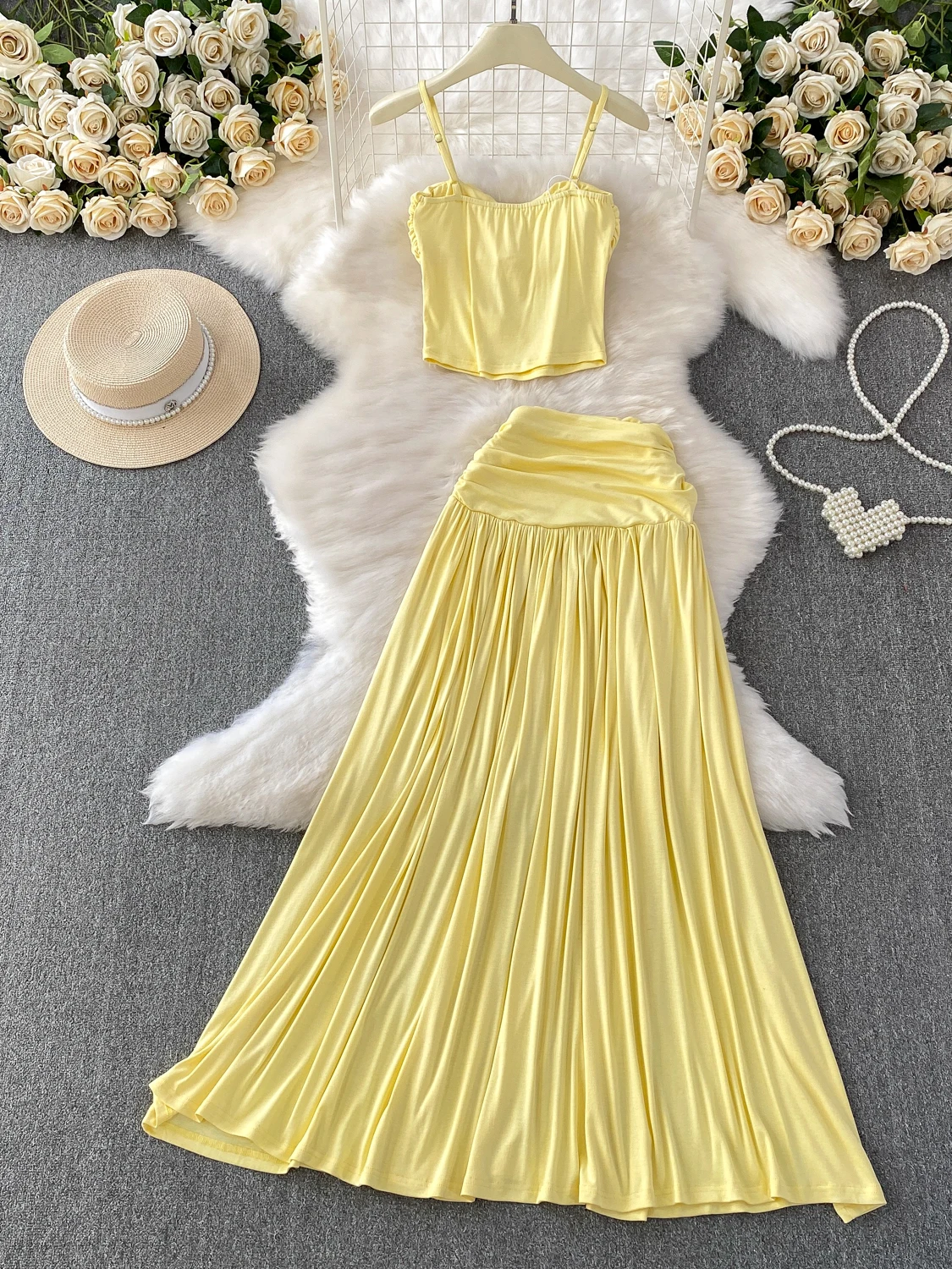 

Sexy Pure Desire Sle ter Top with Chest Pad ort Vest Two-Piece Set High Waist Slimming Pleated f Skirt Ensemble