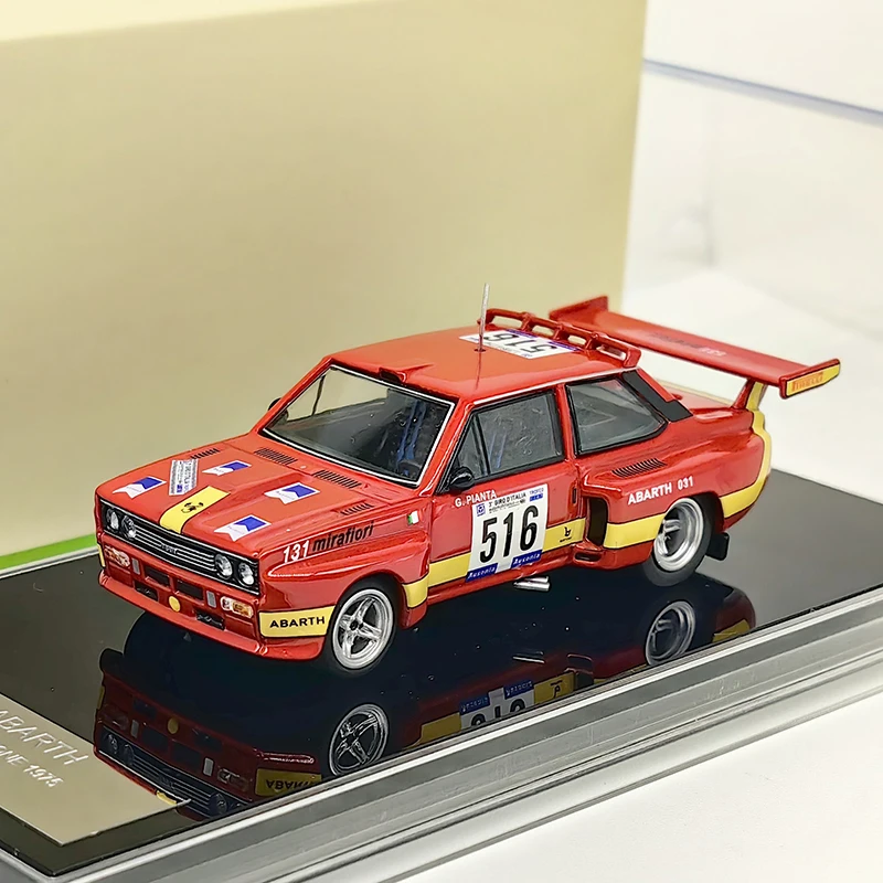 

1:64 Fiat Abarth 031 Bertone 1975 Alloy Car Diecasts & Toy Vehicles Car Model Miniature Scale Model Car Toys For Children