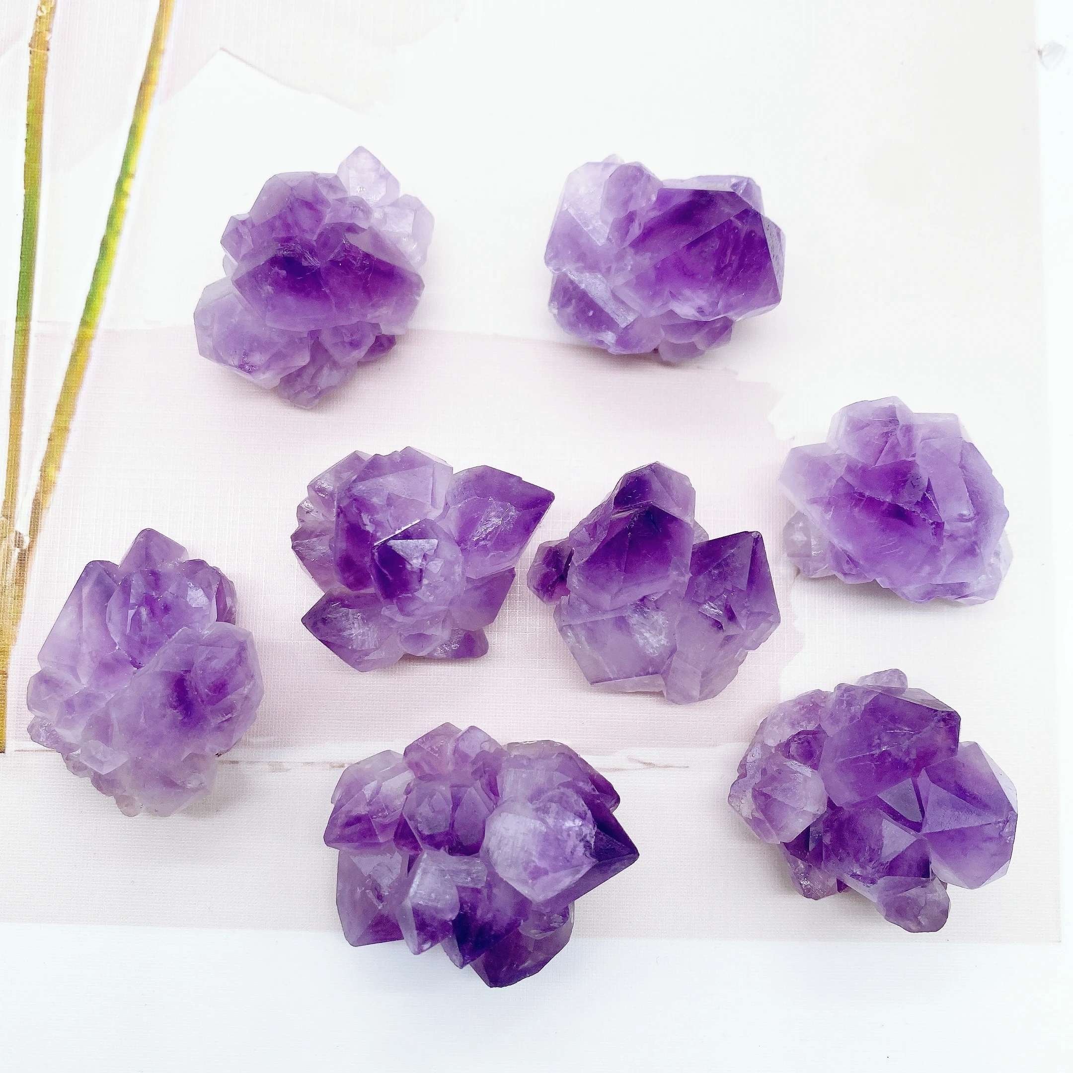 

25-40mm Natural Amethyst Flower Cluster Mineral Specimen Crystal Quartz Irregular Raw Gems Stone Home Decoration Aquarium Gift