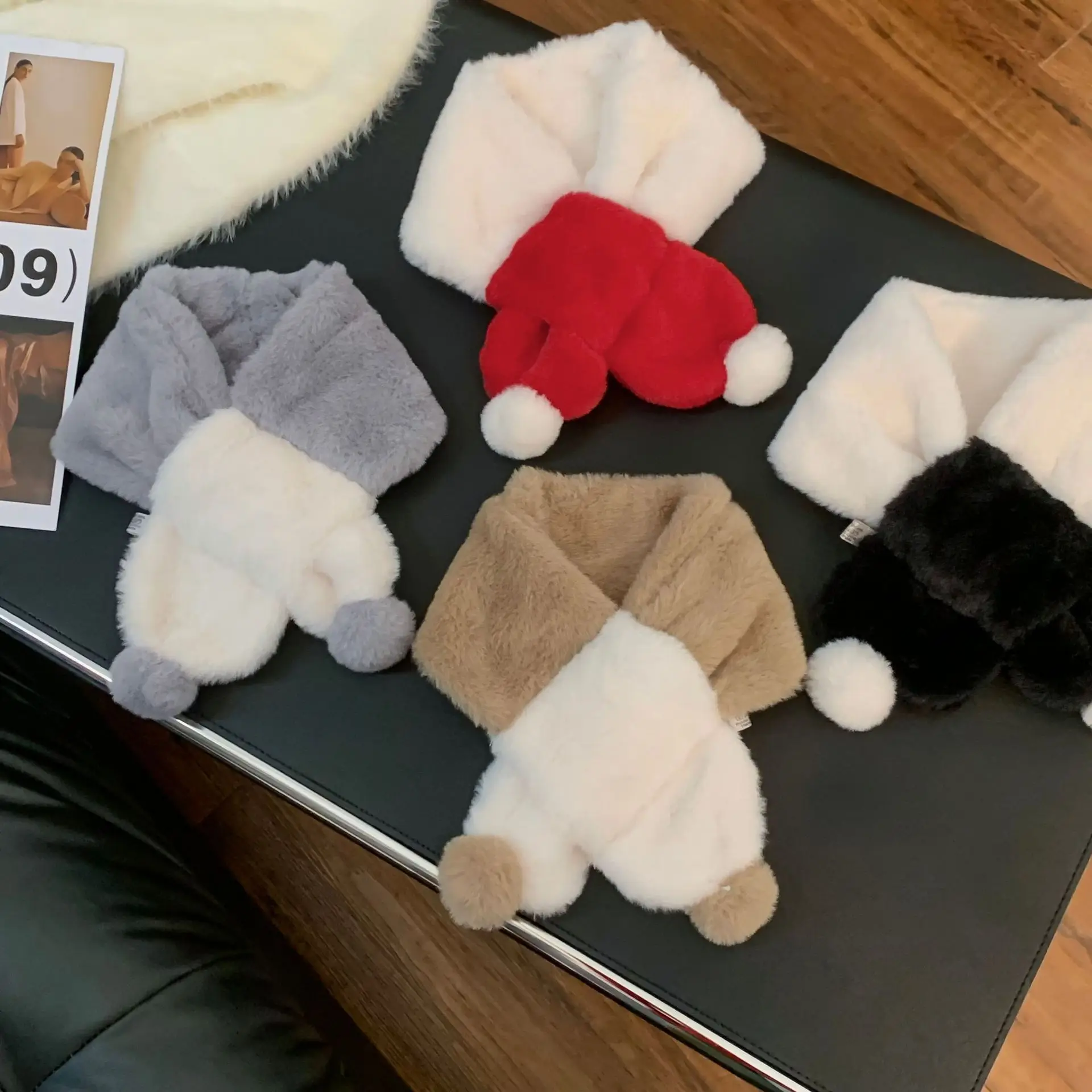 

Осень-зима, детский утолщенный теплый шарф, однотонный двухцветный лоскутный помпон, плюшевые гетры для мальчиков и девочек, детский утеплитель для шеи, аксессуар