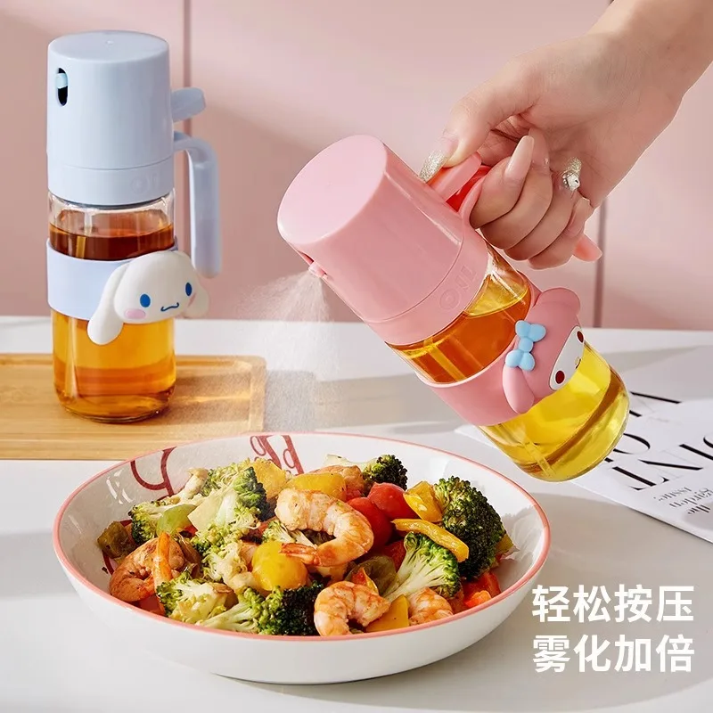 Kawaii Hello Kitty My Melody 250ML การ์ตูนแก้วสเปรย์น้ํามันหม้ออะนิเมะ Sanrio Girly หัวใจน่ารักในครัวเรือนปิดผนึกน้ํามันรั่วหม้อ