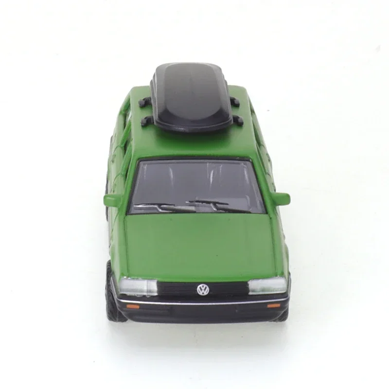 XCARTOYS 1:64 Alloy Die Cast Car Model Toy Volkswagen Santana Wagon Matte Green Alloy Collection Car Model Toys Ornaments