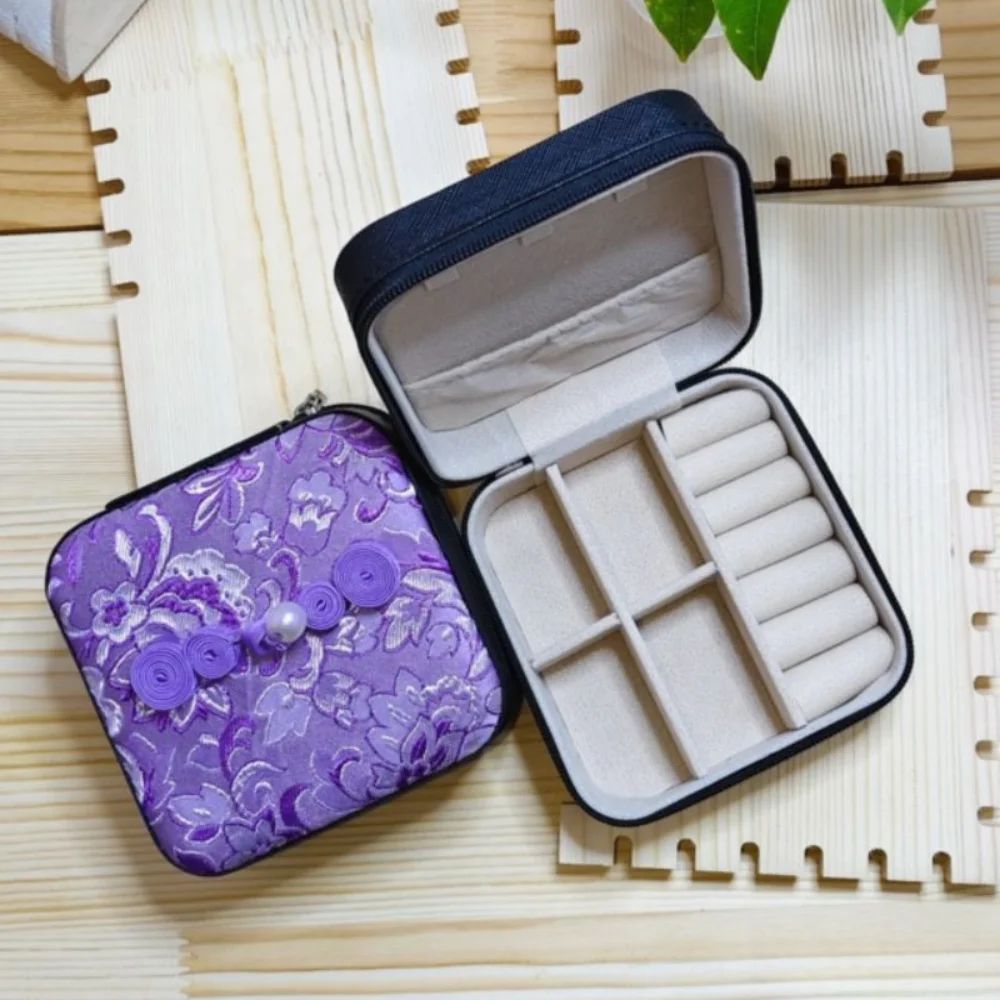 صندوق مجوهرات مطرز رائع على الطراز الصيني حقيبة للتخزين منظم تخزين الحلي صندوق تغليف الهدايا المحمول للمجوهرات