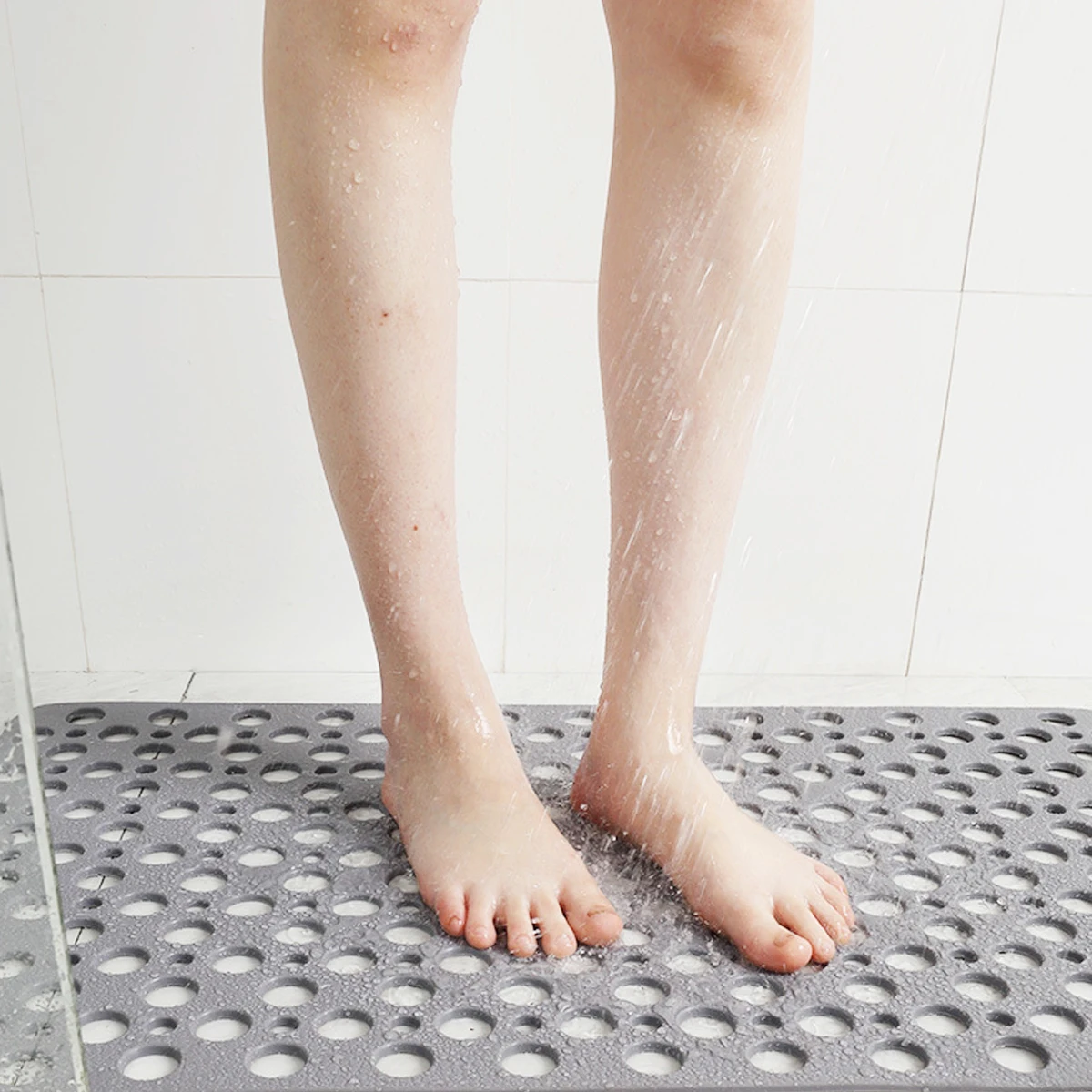 

1Pcs Suction Cup Bathroom Floor Mat Anti-Slip Hollow Design Exquisite Workmanship 53x53cm Grey Bathroom Floor Mat