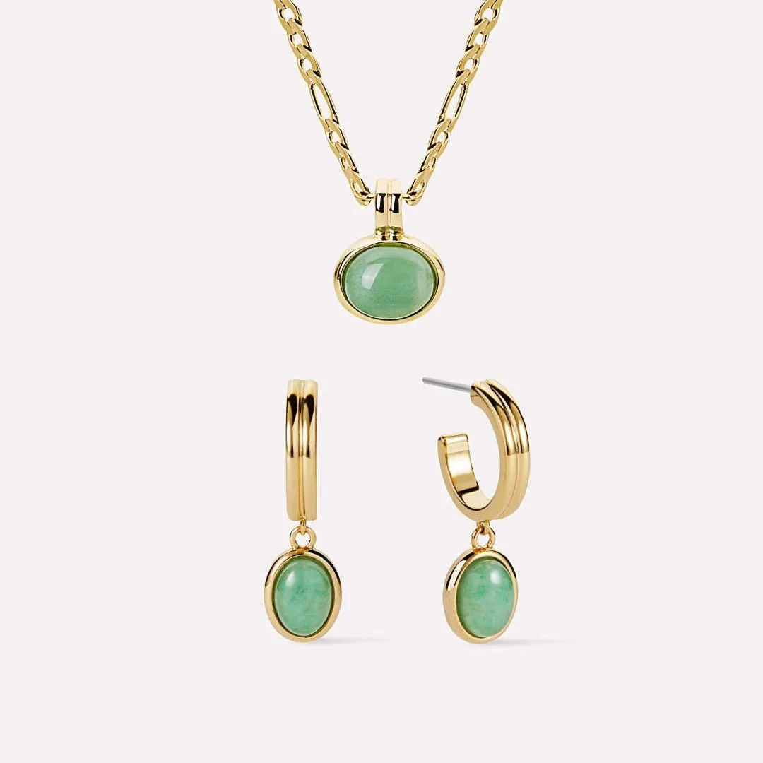 Simple Green Dongling Natural Stone Necklace with Figaro Chain Plated with 14K True Gold for Color Protection