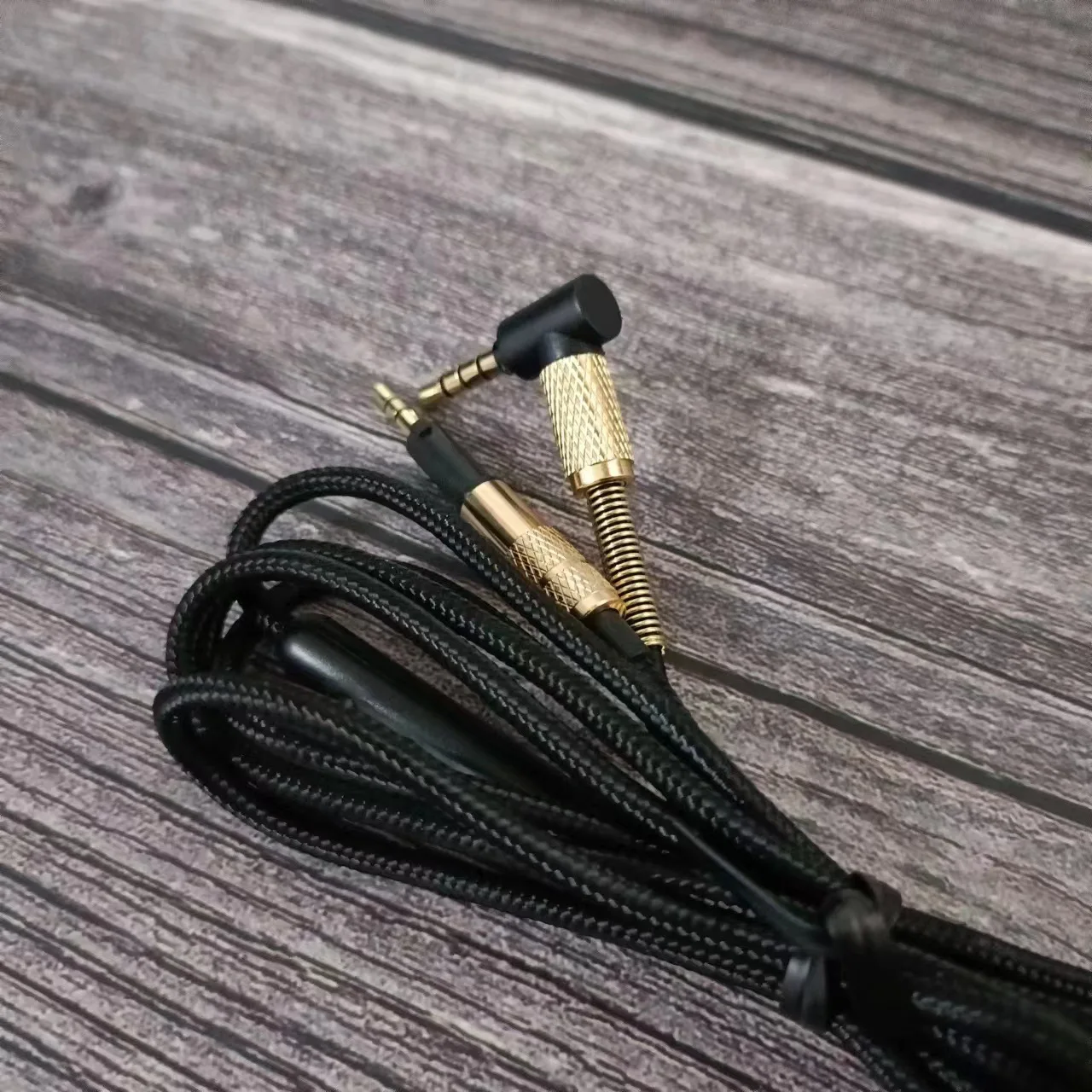 Hochwertiges Audiokabel für AKG K450 K451 K452 K480 Q460 Headset, 3,5mm auf 2,5mm Stecker mit Mikrofon, geflochtenes Kabel – Detail 3