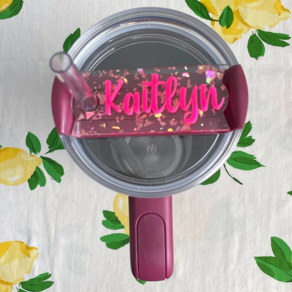 Customized glass cup nameplates are suitable for cup accessories, glass cup lids, and are great custom gifts to give to your mot