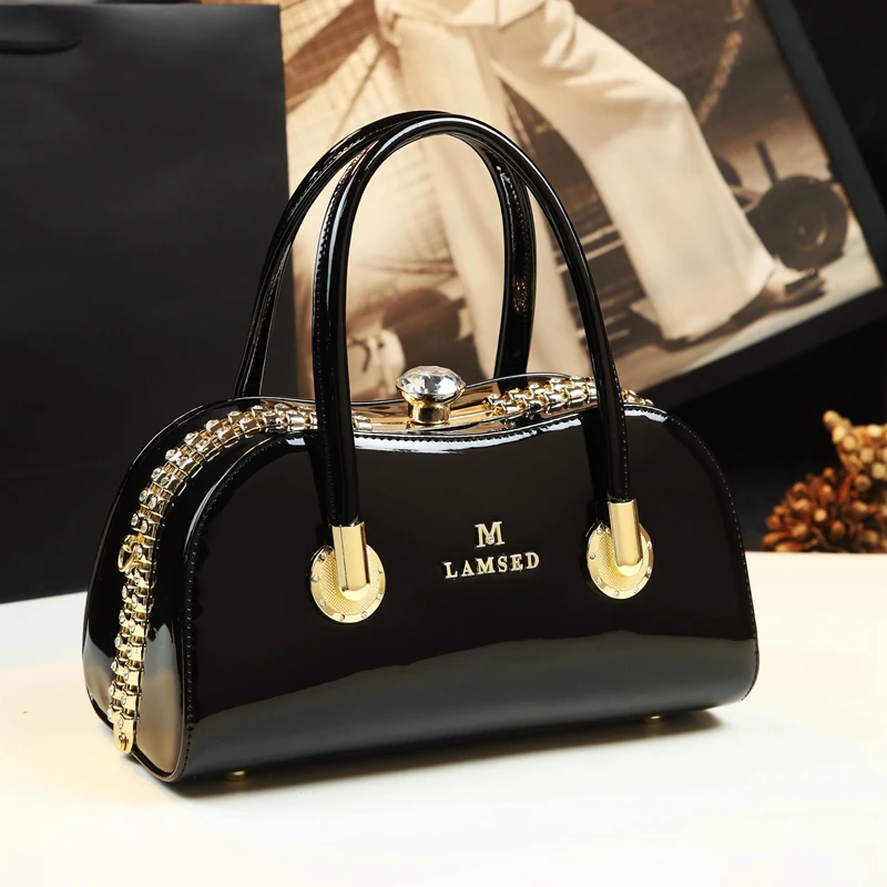 2024 New Women\'s Bag, Small and Versatile Design, Lacquer Leather, High Grade Feeling Crossbody Handbag