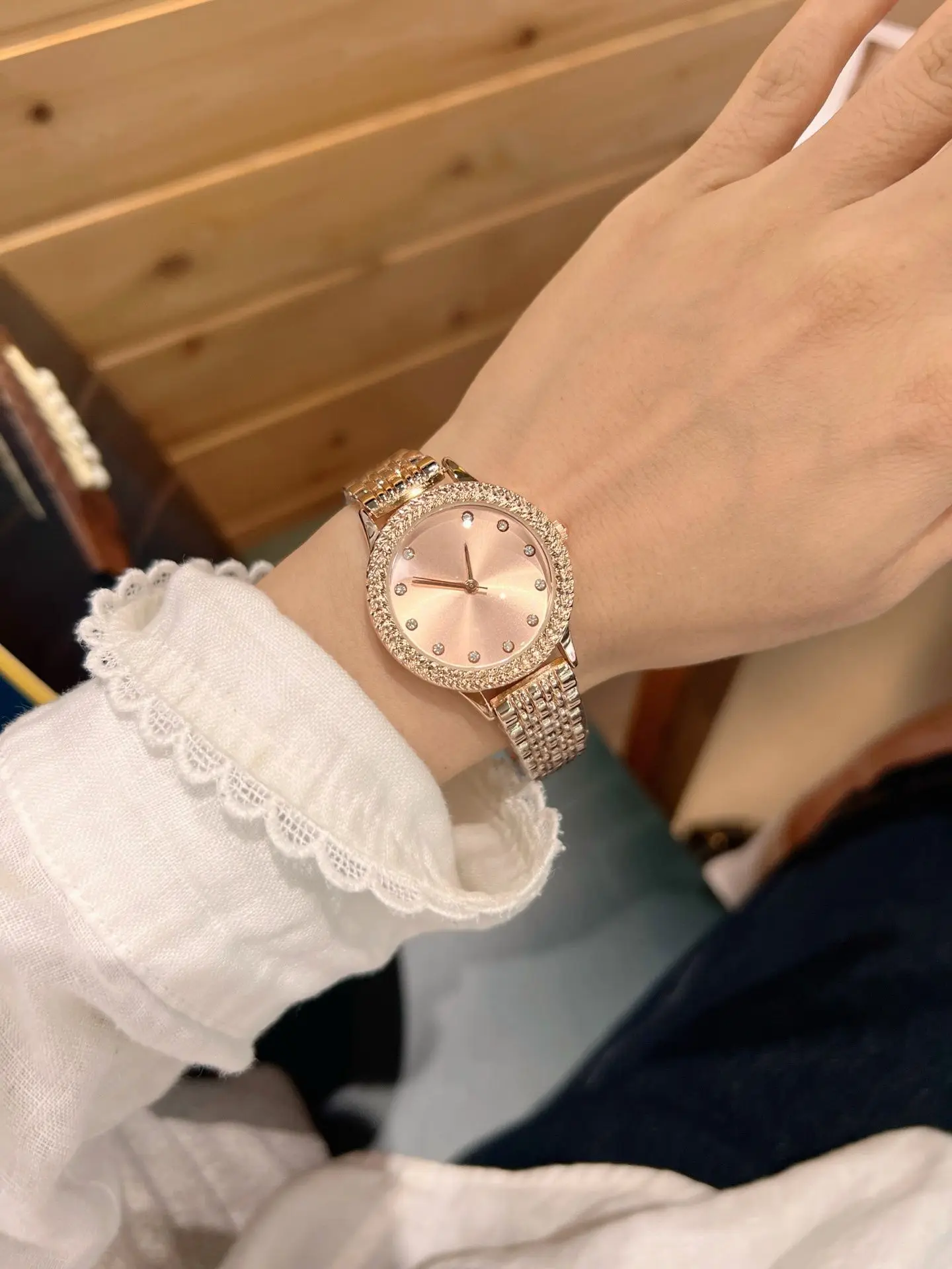 Retro Designer Style Men's Watch Women's Watch Couple Analog Quartz Wrist Watch Genuine Leather Strap Waterproof Luminous Dial Vintage Clock For Travel Office Anniversary Dating Gifts