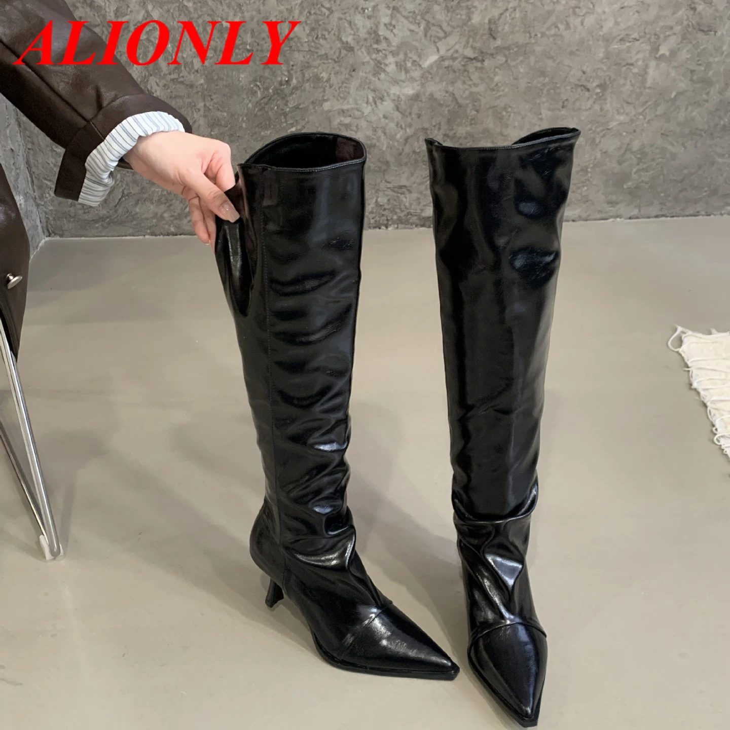 

Alionly 2026 New Punk Style Belt Buckle Women Knee High Boots Fashion Round Toe Square Low Heels Long Shoes
