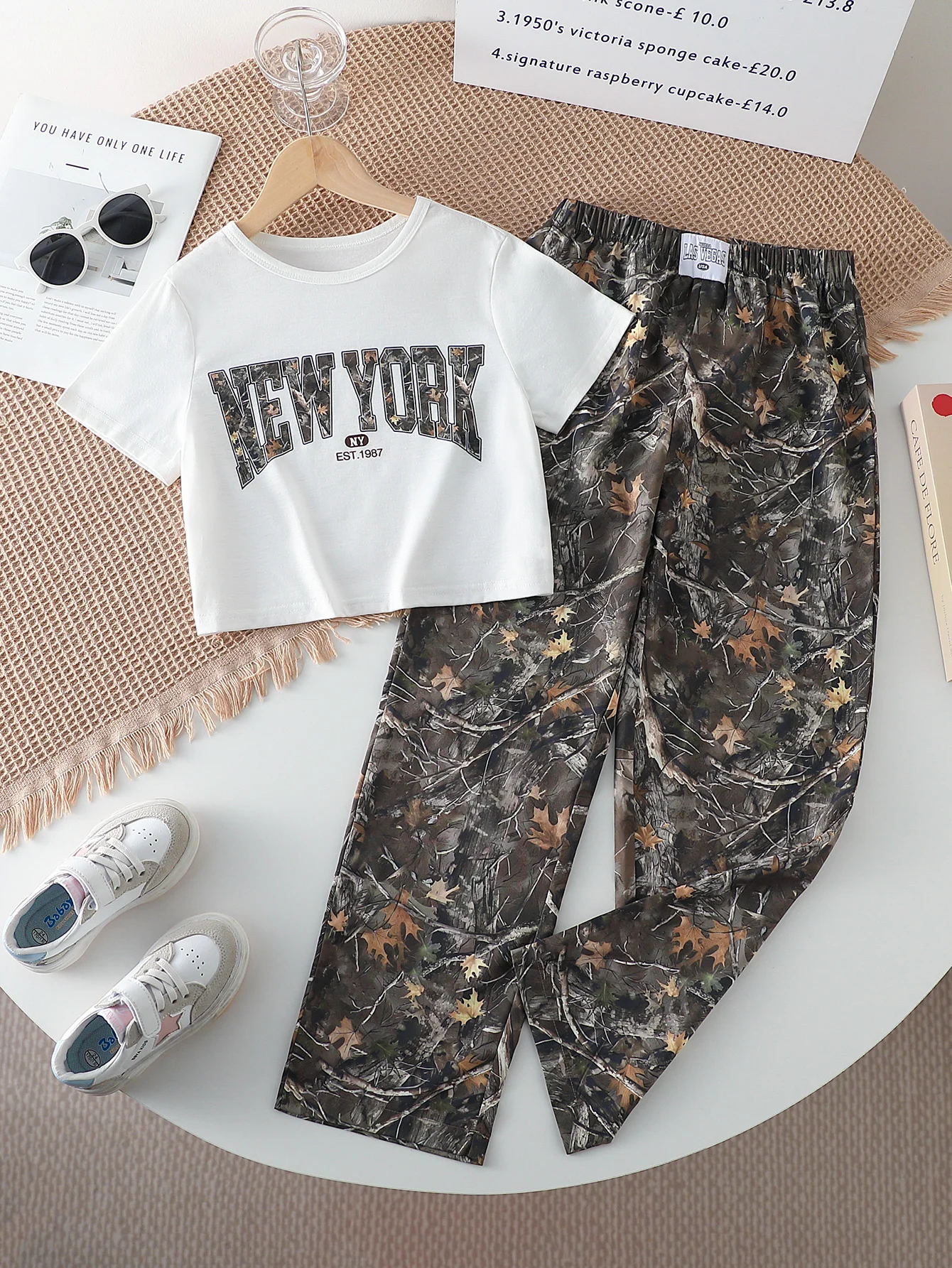 Girls Aged 8-12 Years Old Casual Suit, New York Style T-Shirt with Maple Leaf Print Pants