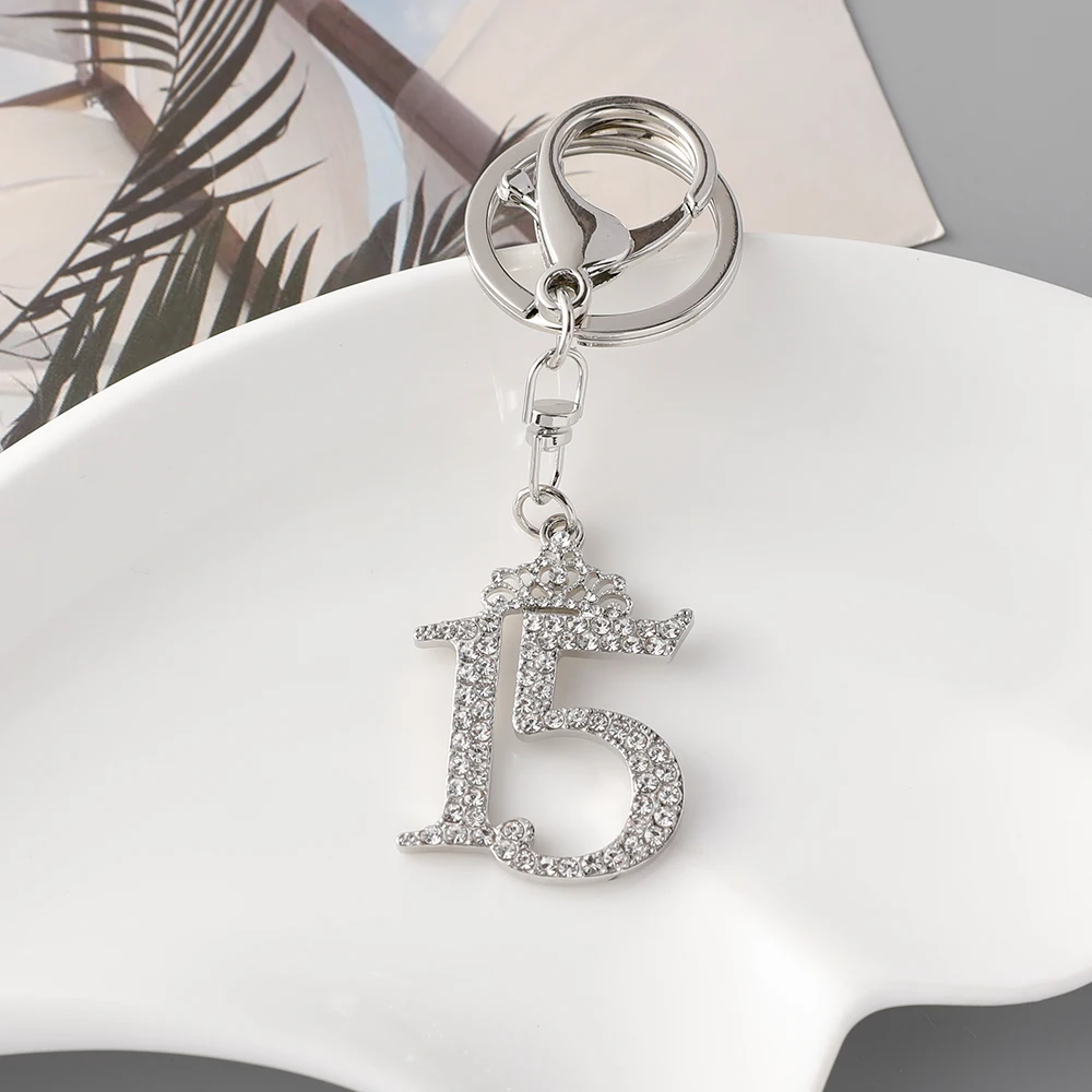 15th Anniversary Keychain 15th Birthday Key Ring Queen\'s Crown Pendant Concert Souvenir Gift