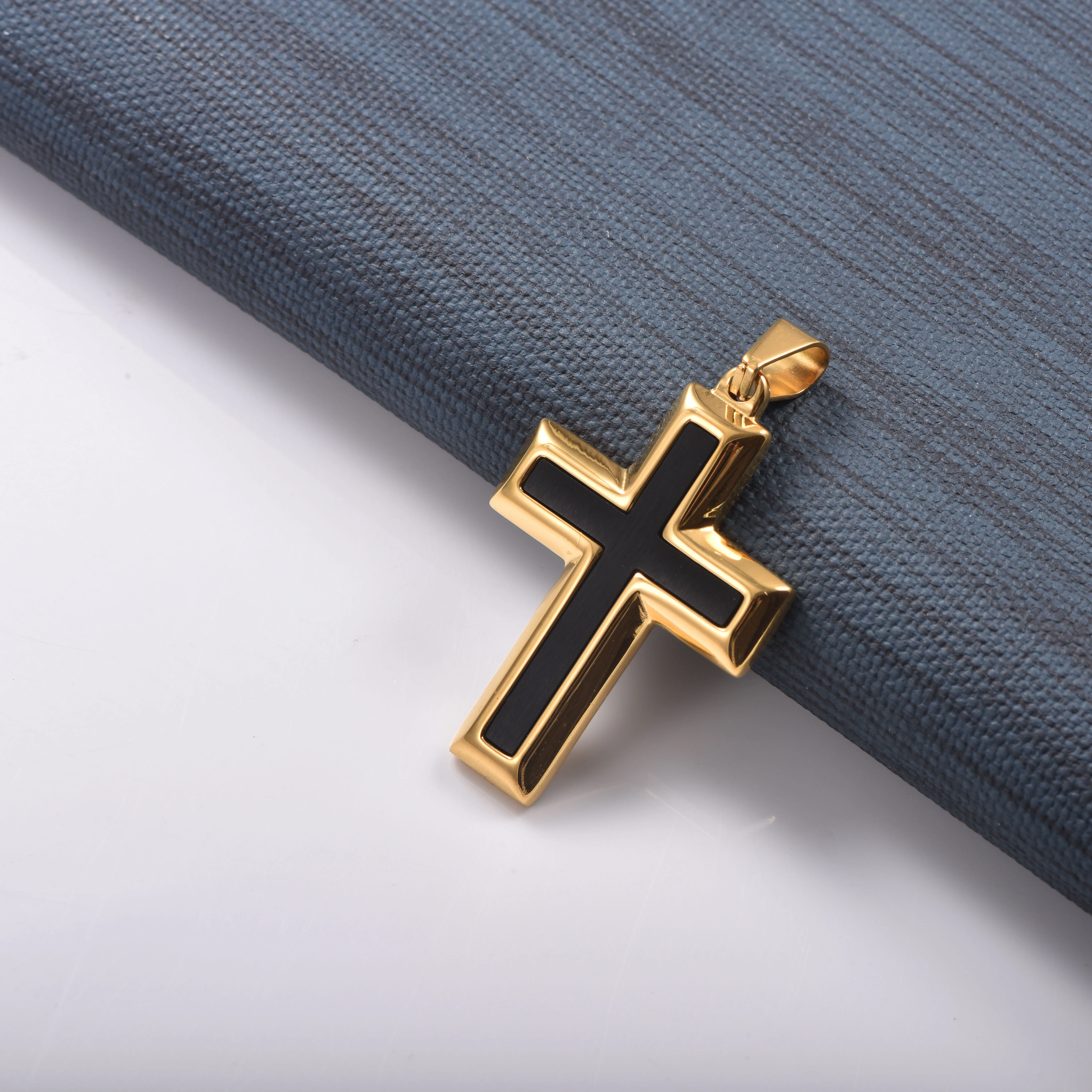 Mehrschichtige Kreuz-Anhänger-Halskette aus Edelstahl, Unisex, Herren-Halskette, Geschenk – Detail 5