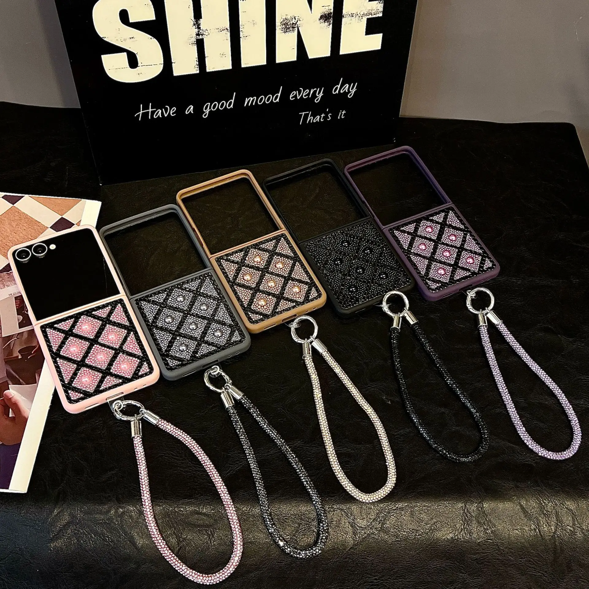 

Black Pearl Phone Case For Samsung Galaxy Z Flip 7 6 5 4 Protective Back Cover For ZFlip5 ZFlip6 ZFlip7 Case Shell