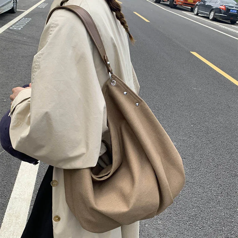 

Large capacity canvas bag, women's crossbody bag, 2025 new versatile commuting bag, women's single shoulder tote bag