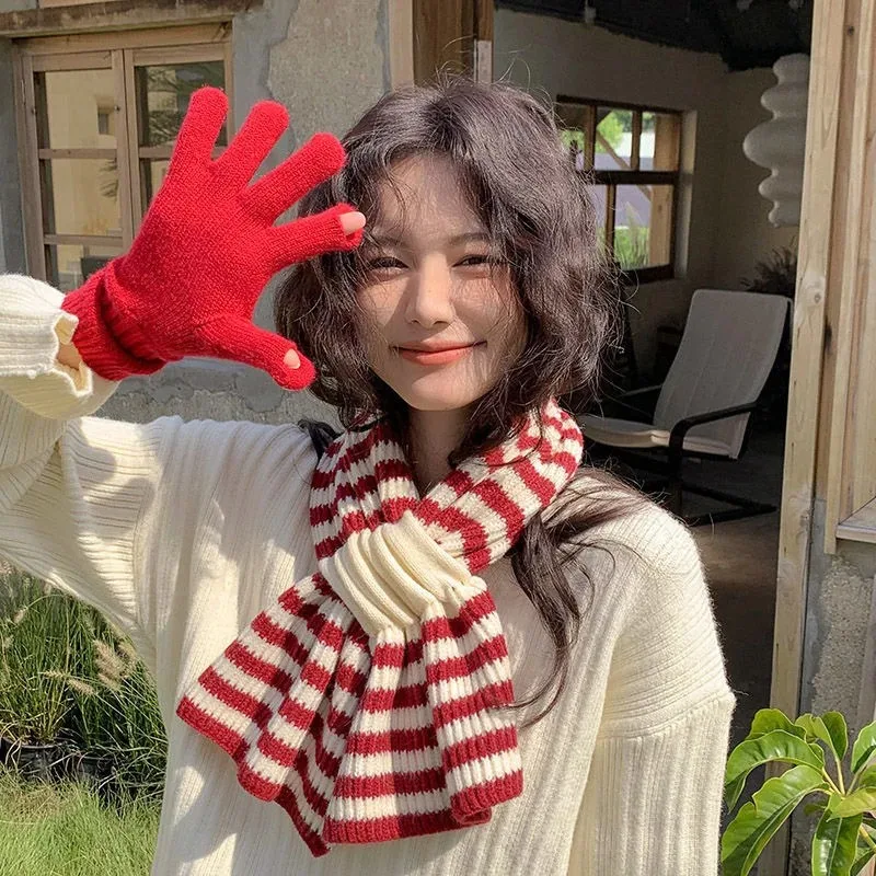 

Thickened Knitted Scarf Women's Fashionable Versatile Decorative Winter Warm Woolen Cross Design Stylish Business Casual Chic