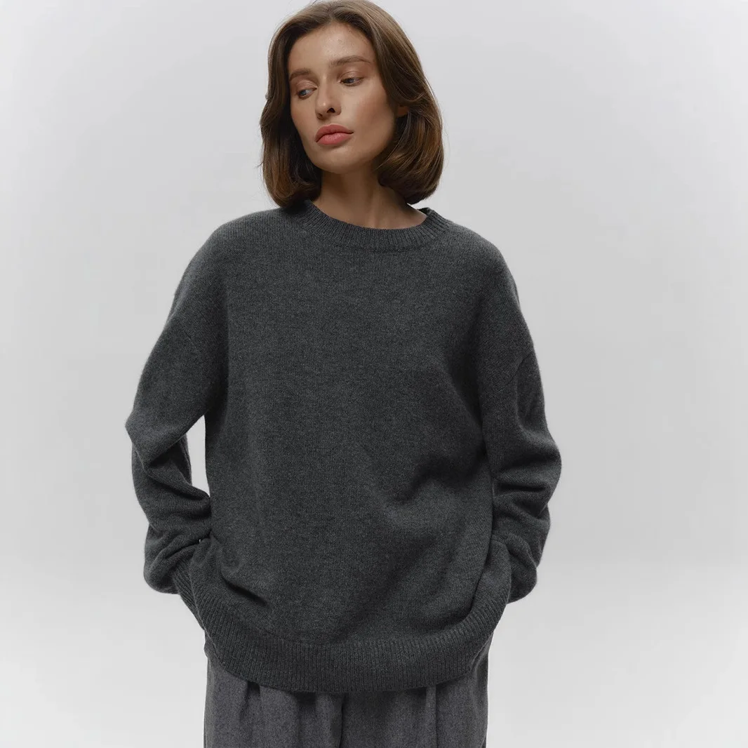 

Round neck dark sweater European and American 2025 autumn and winter new loose warm simple pullover solid color knitted sweater