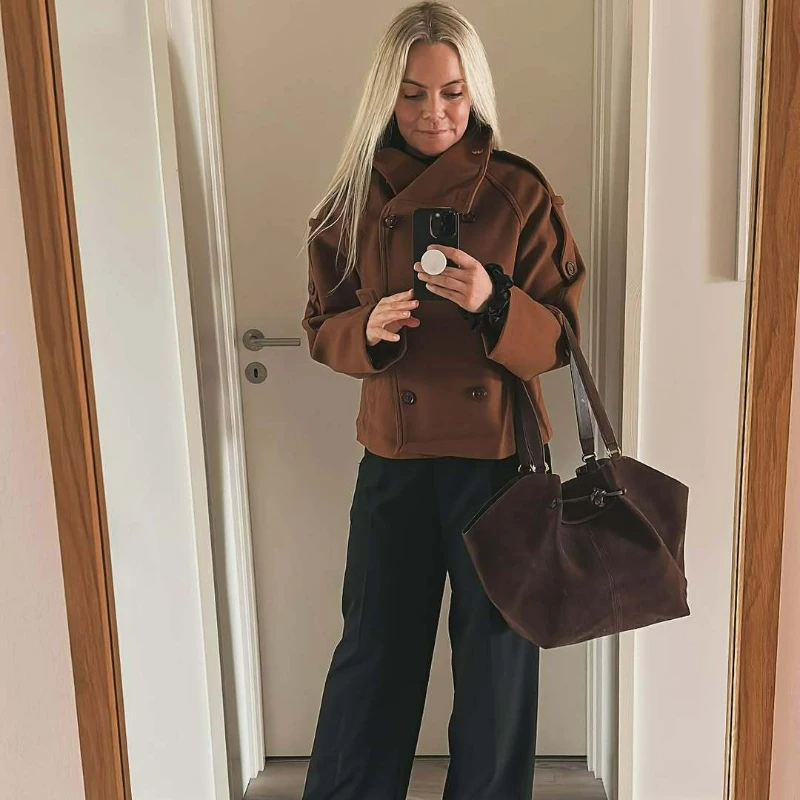 

New Women Clothing European American Style Fashionable Temperament Versatile Stand Collar Buckle Short Woolen Coats 2026 Autumn