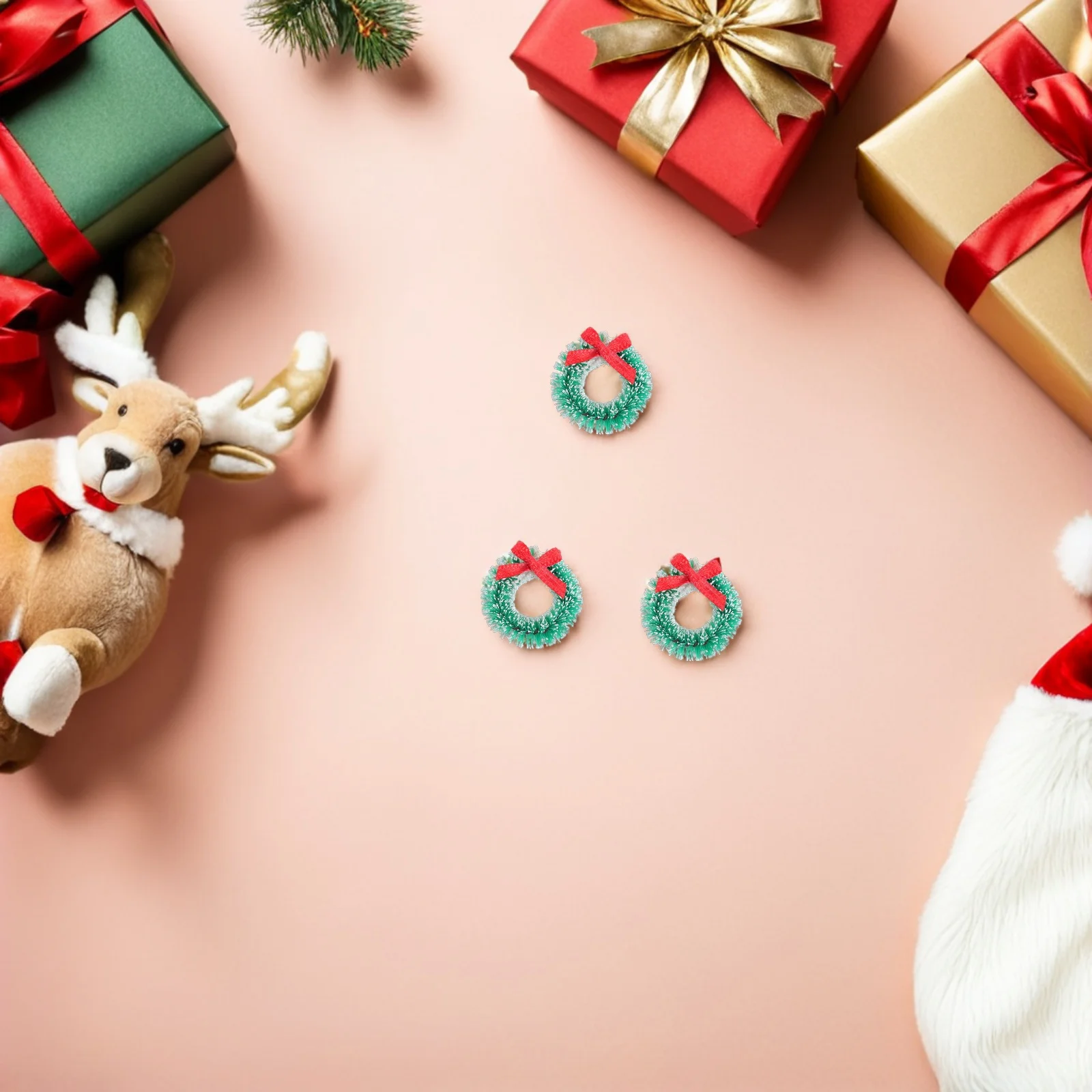 

24Pcs Miniature Christmas Wreaths Vibrant Colors Sisal Fiber Holiday Decor Mantel Fireplace Small Christmas Wreath