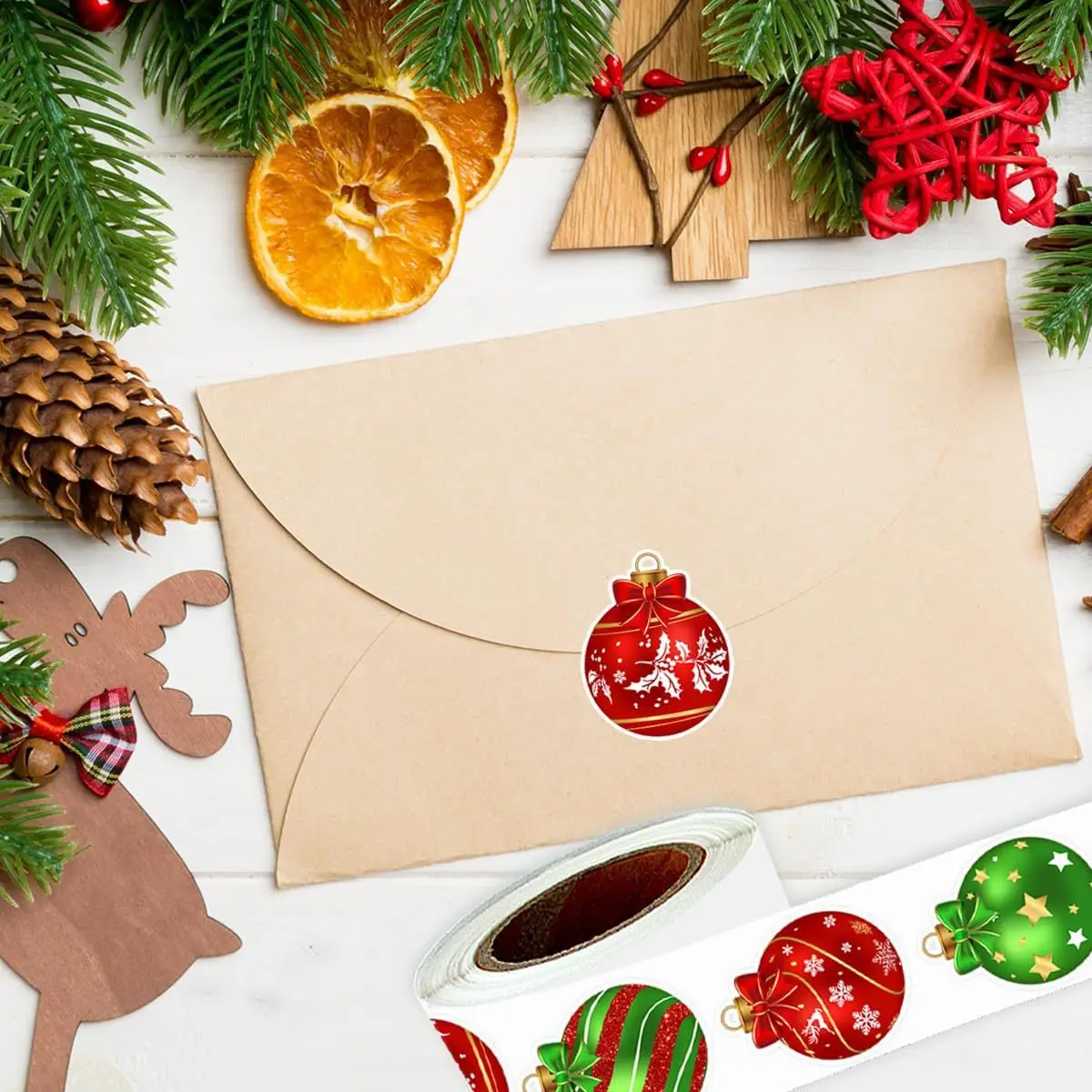 500pcs Merry Christmas Stickers,3CM, Christmas Theme Seal Labels Stickers For DIY Gift Baking Package Envelope 2025 New ﻿