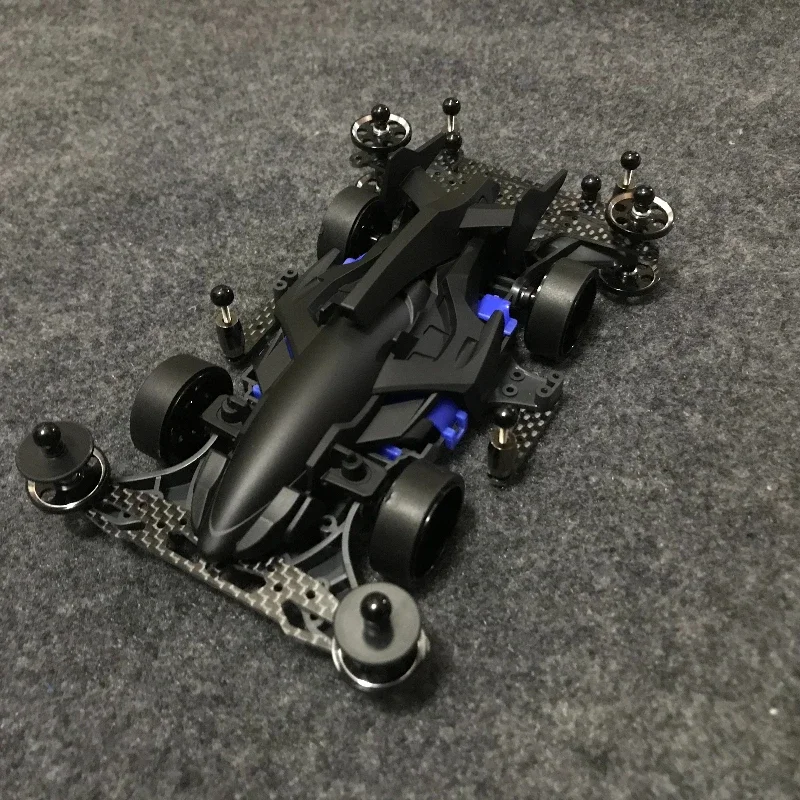 4WD modification, 4WD brothers/4WD kids, a large collection of racing and assembly cars at the end of the competition