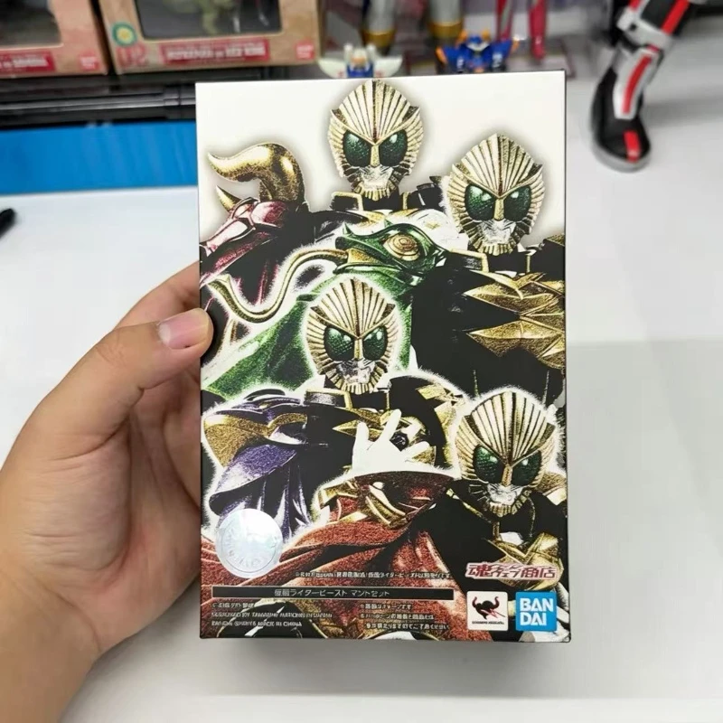 

Brand new in stock original Bandai SHF KamenRiderBeastMaster cloak accessory package manual model assembled collection ornaments