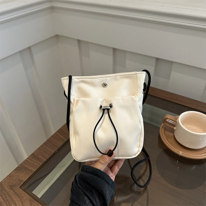 

Casual Spor Women's Crossbody Bag 2024 New Faion Korean Sle Mobile Phone Bag Versatile Simple Small Square Bag